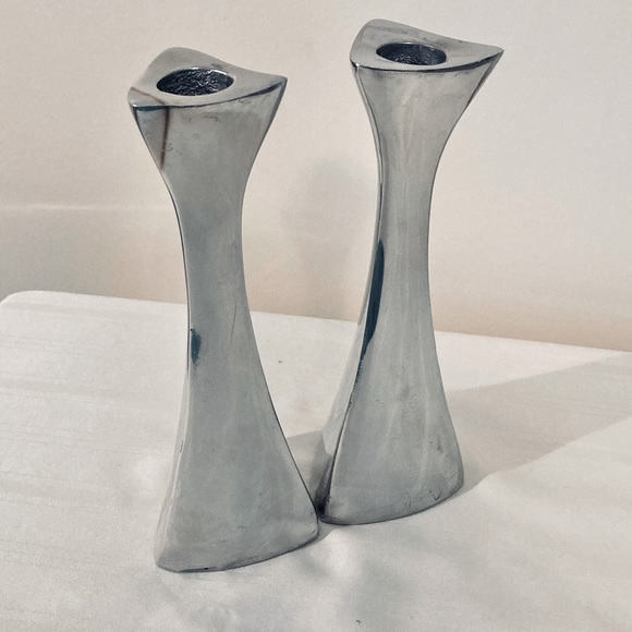 Vintage Nambe 595 Tri-Corner Silver Tone Metal 7” Candleholders - Picture 4 of 7